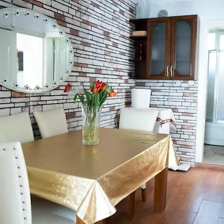 בית נופש Garden Nature House In The Center Of Istanbul